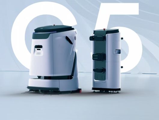 Duża powierzchnia czysta robot komercyjny sprzątacz podłogi z dużym zbiornikiem wody 90L 2000sqm / h